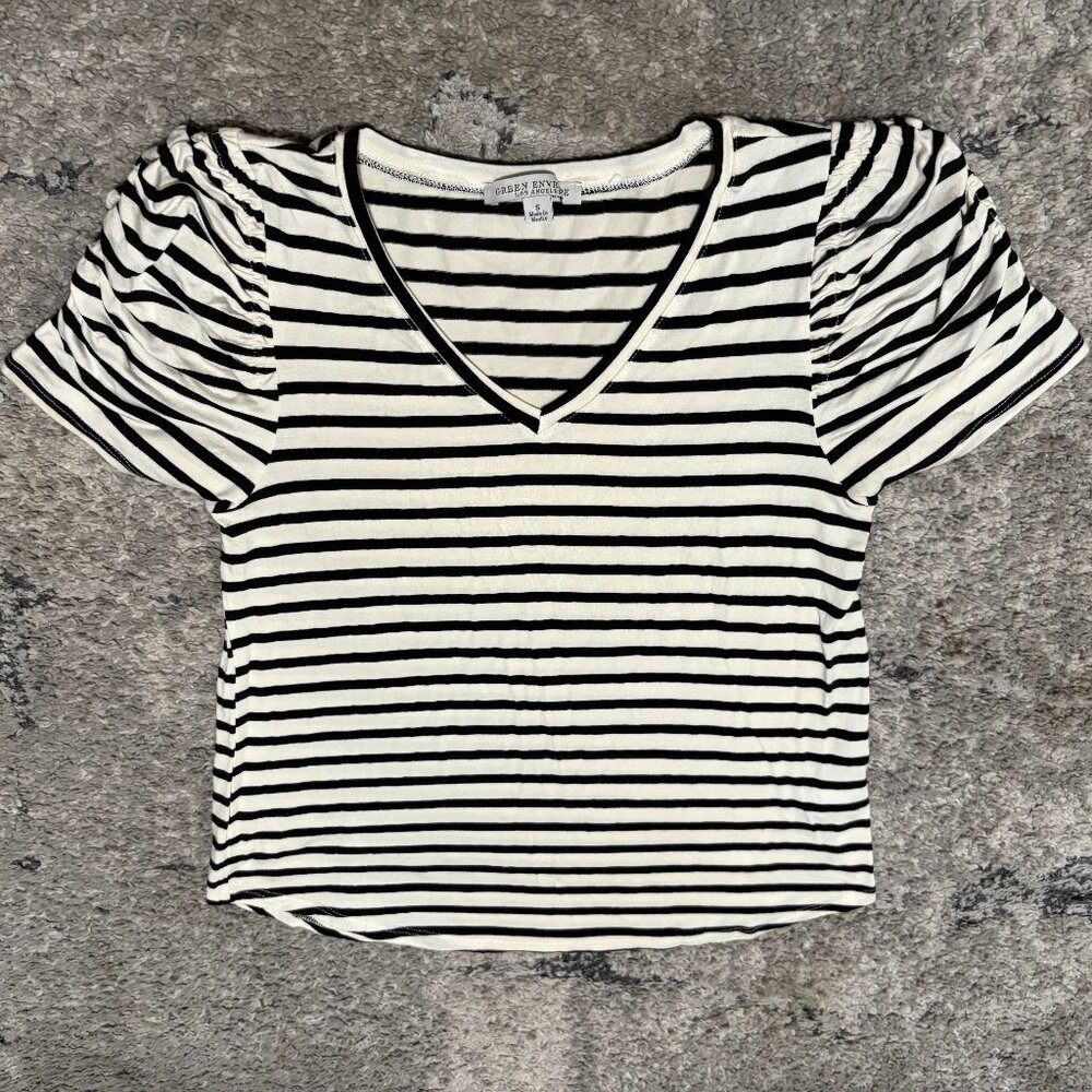 Green Envelope black/white stripe t-shirt women’s size Small tee